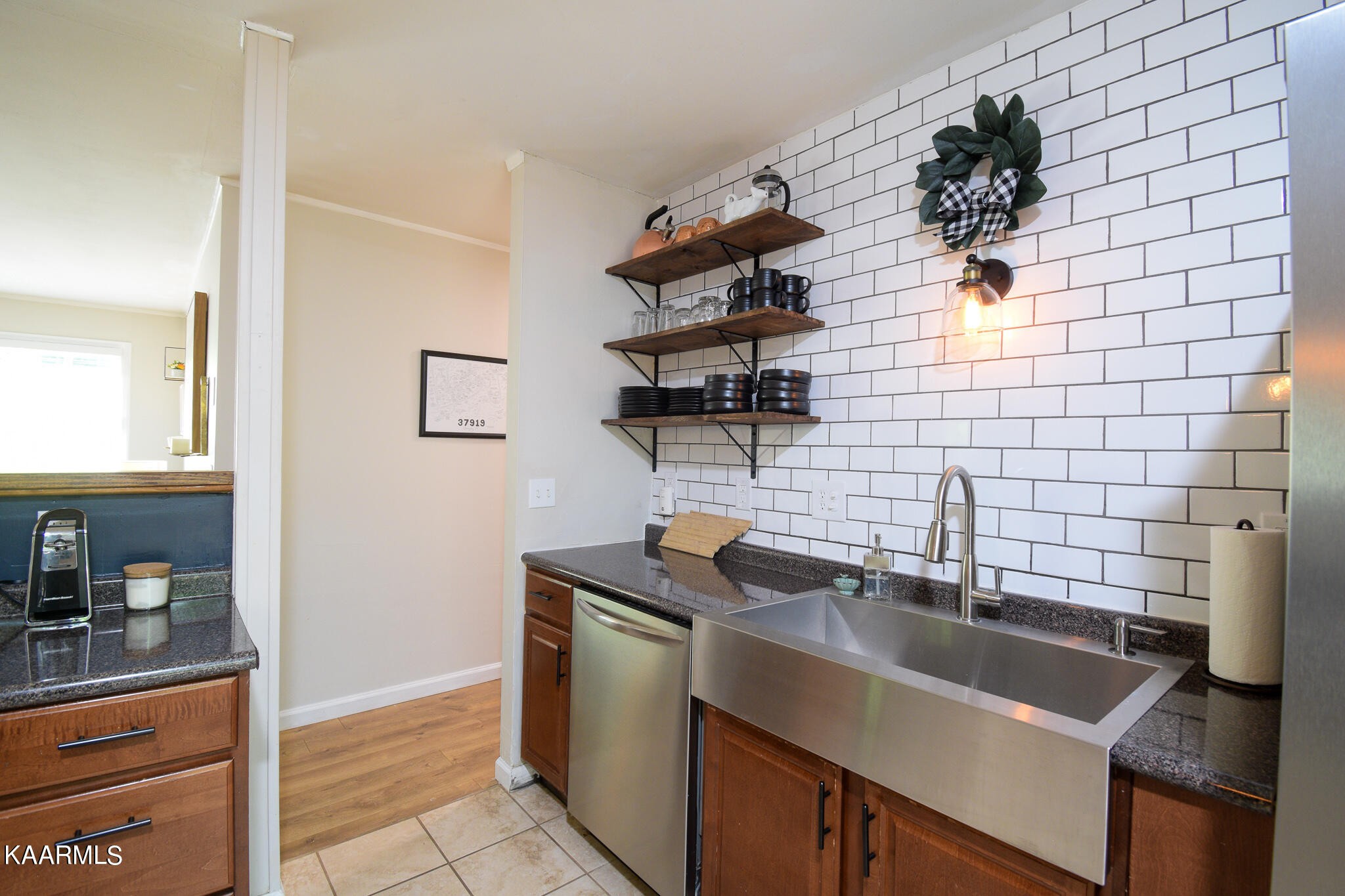 8224 Tamarack Road Knoxville, TN 37919 - Photo 16 of 37 Gallery Image 16