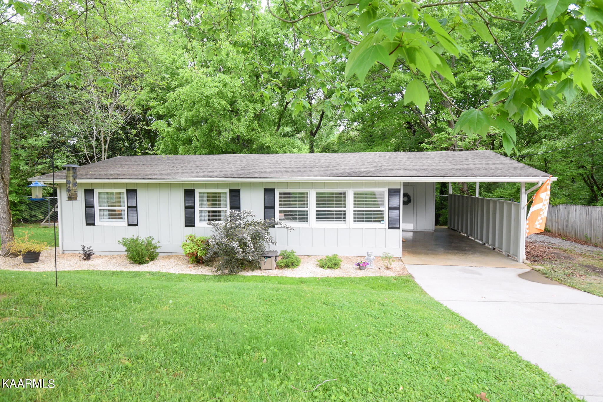 8224 Tamarack Road Knoxville, TN 37919 - Photo 6 of 37 Gallery Image 6