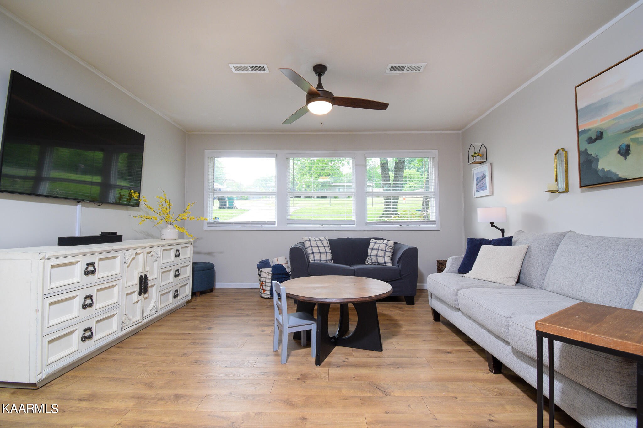 8224 Tamarack Road Knoxville, TN 37919 - Photo 10 of 37 Gallery Image 10