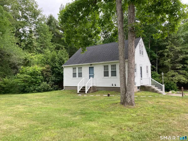 $1,800 | 282 Norwich-Westerly Road, Preston, CT 06365