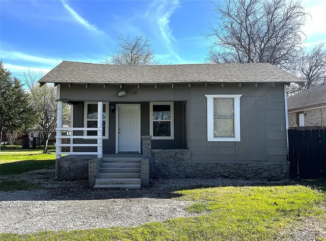 $1,295 | 5205 Calloway Street, Unit A, Sansom Park, TX 76114