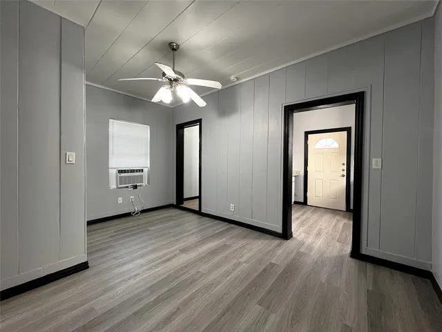 $1,295 | 5205 Calloway Street, Unit A, Sansom Park, TX 76114