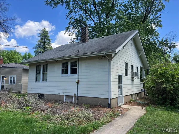 $89,900 | 207 Gremer Avenue, Edwardsville, IL 62025