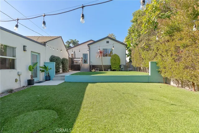 $6,000 | 8034 Airlane Avenue, Los Angeles, CA 90045