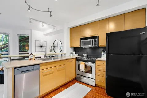 $348,000 | 1420 East Pine Street, Unit E307, Seattle, WA 98122