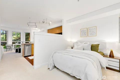 $348,000 | 1420 East Pine Street, Unit E307, Seattle, WA 98122