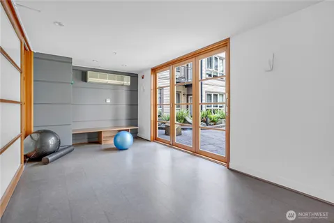 $348,000 | 1420 East Pine Street, Unit E307, Seattle, WA 98122