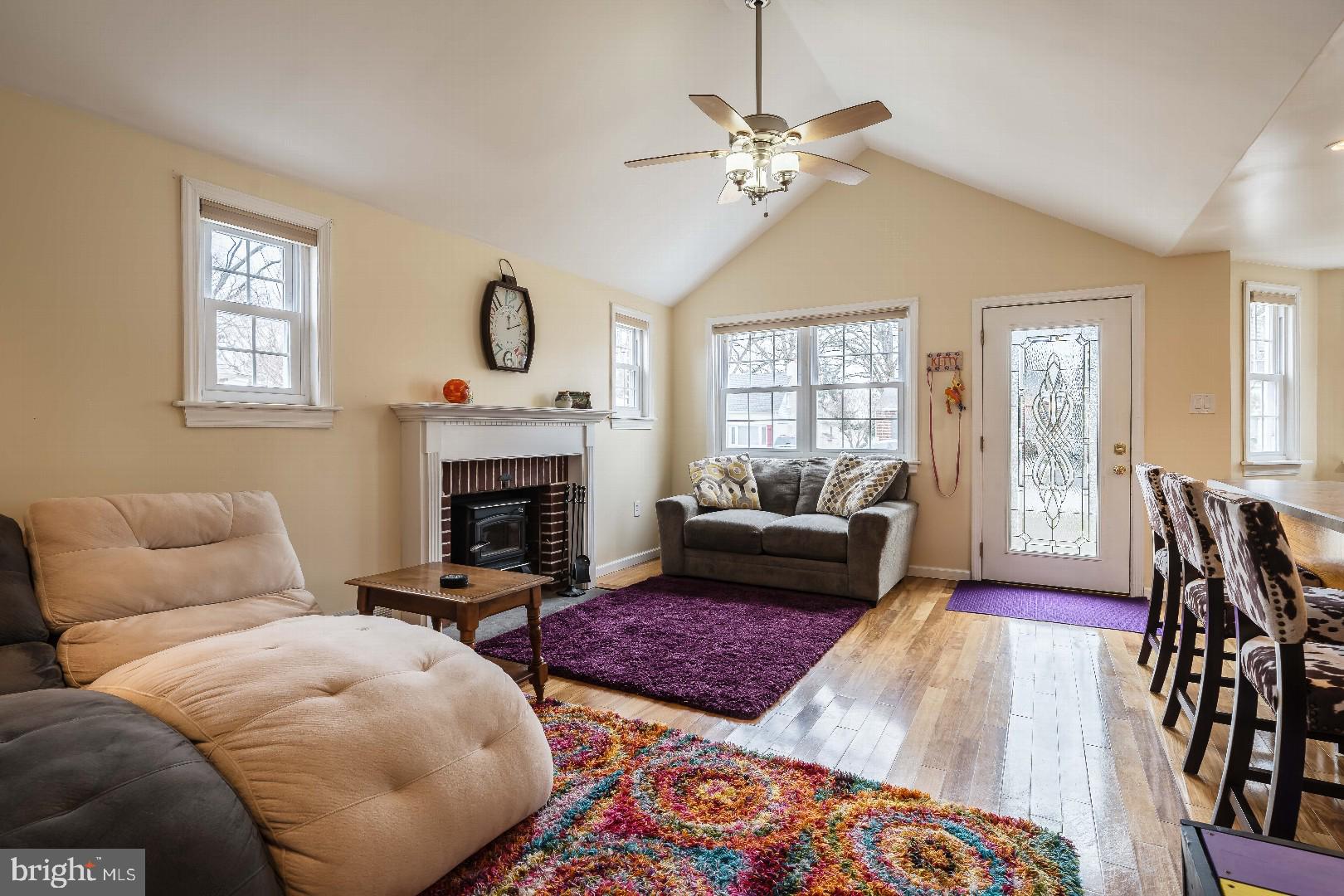 22 Barren Road Newtown Square, PA 19073 - Photo 3 of 29