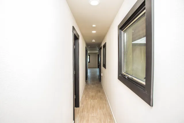 $895,000 | 25 East Lakeshore Drive, Ransom Canyon, TX 79366