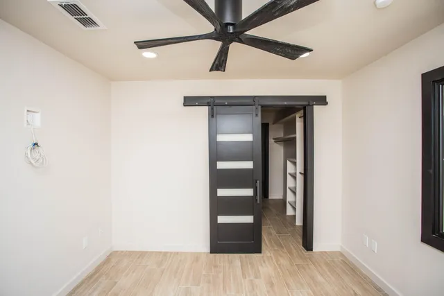 $895,000 | 25 East Lakeshore Drive, Ransom Canyon, TX 79366