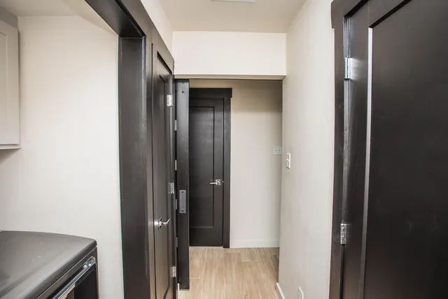 $895,000 | 25 East Lakeshore Drive, Ransom Canyon, TX 79366