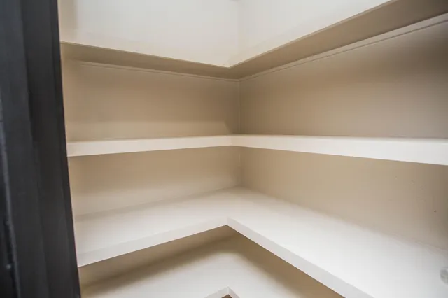 $895,000 | 25 East Lakeshore Drive, Ransom Canyon, TX 79366