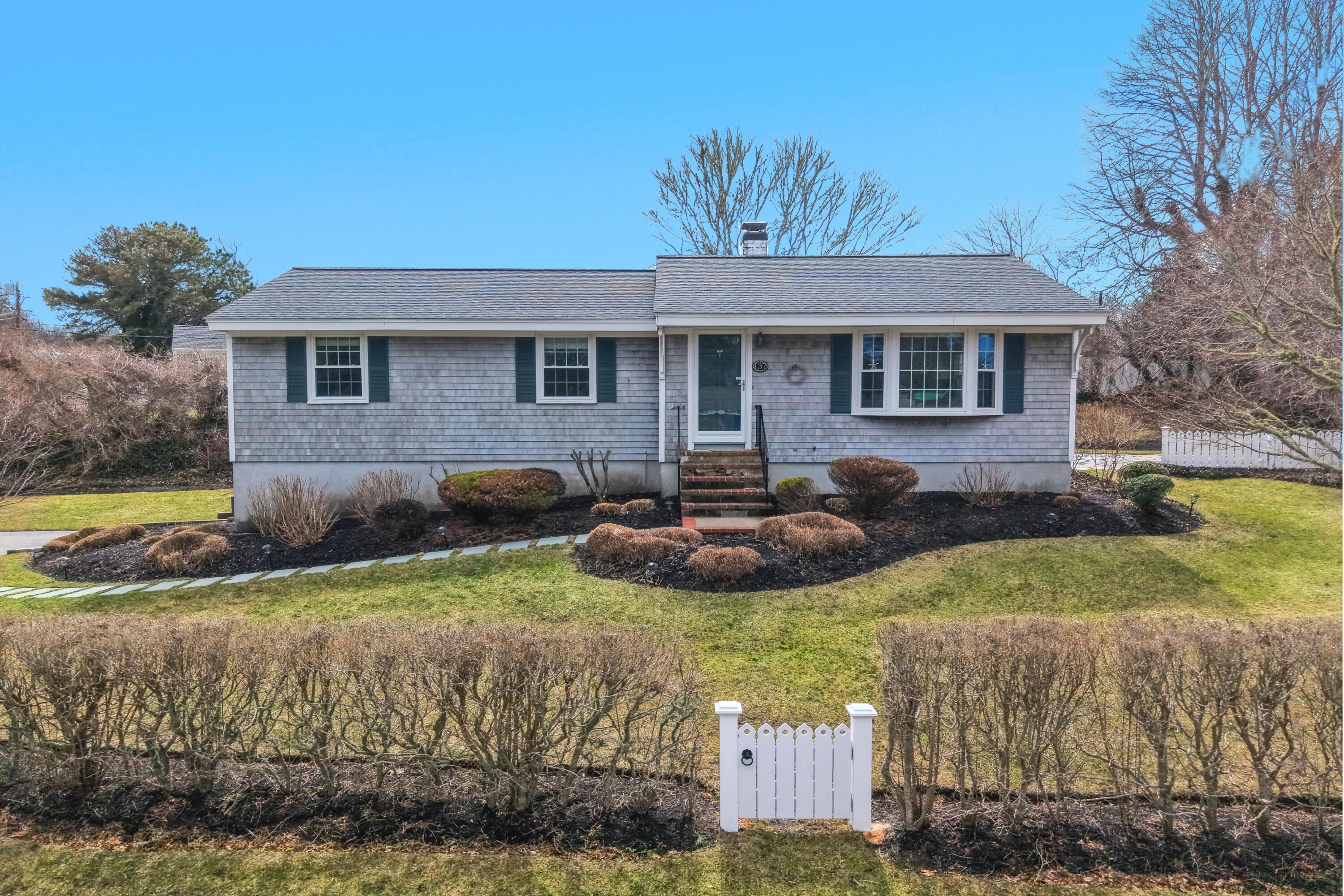 137 Shane Drive Chatham, MA 02633 - Photo 3 of 50 137-shane-drive-2