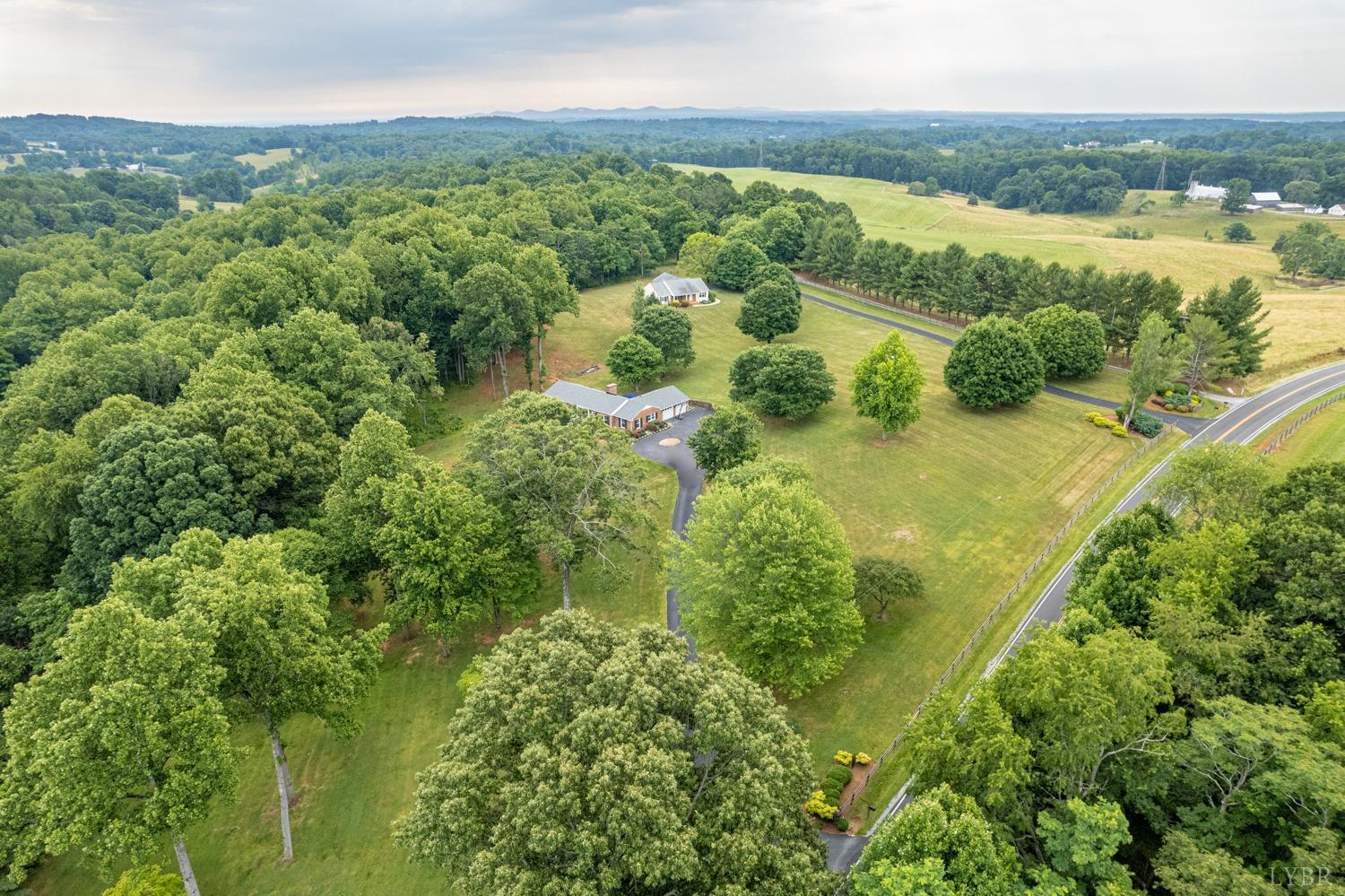 5335 Perrowville Road Forest, VA 24551 - Photo 15 of 65