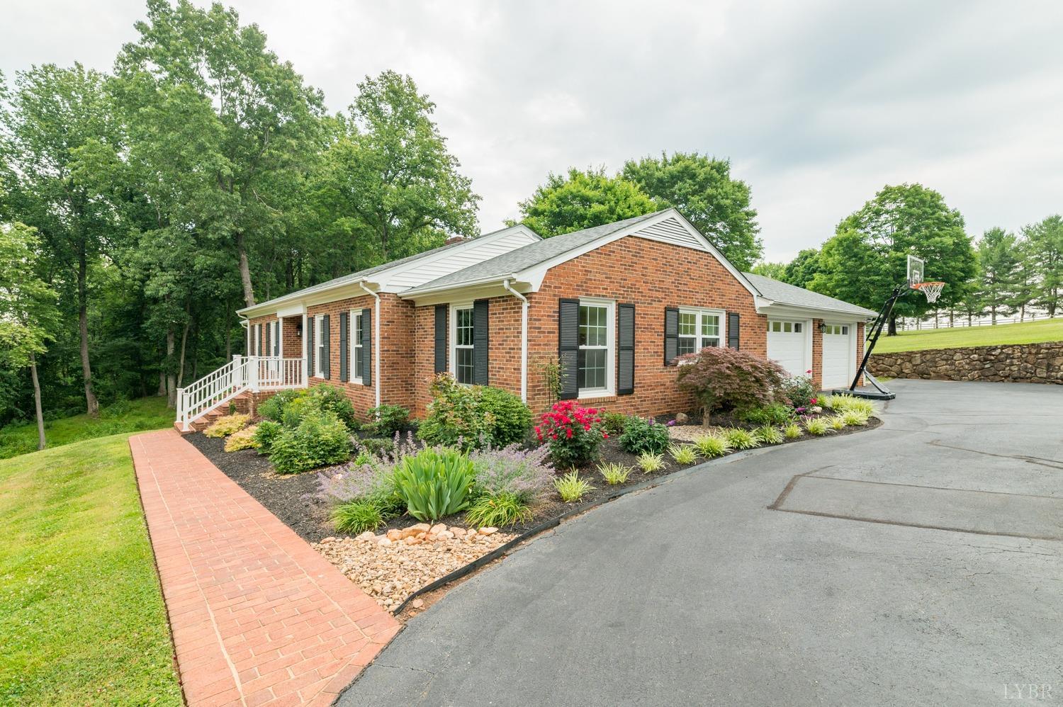 5335 Perrowville Road Forest, VA 24551 - Photo 4 of 65