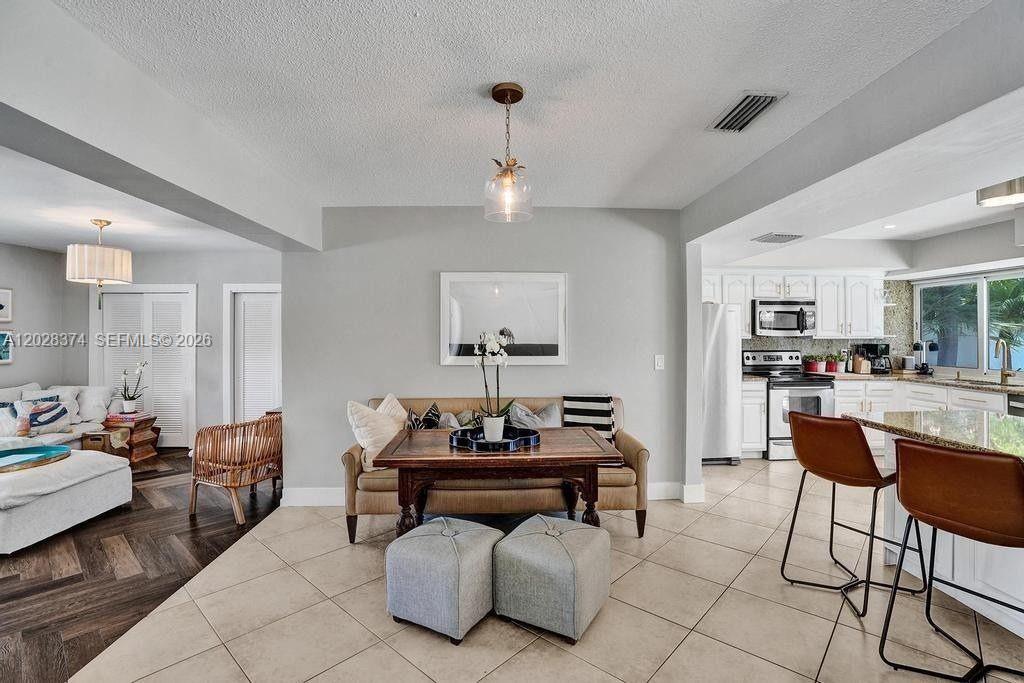 2080 Northeast 65th Street Fort Lauderdale, FL 33308 - Photo 24 of 38