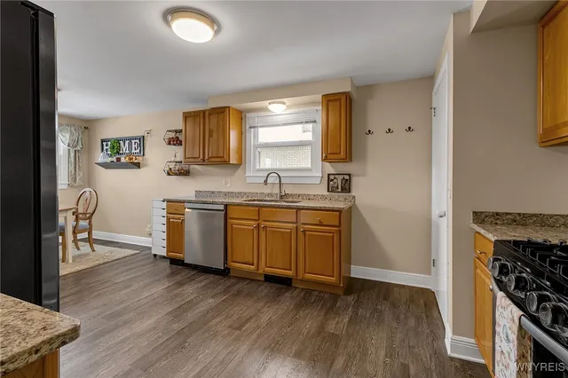 $259,900 | 203 Lydia Lane, Cheektowaga, NY 14225