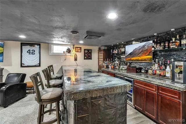 $259,900 | 203 Lydia Lane, Cheektowaga, NY 14225