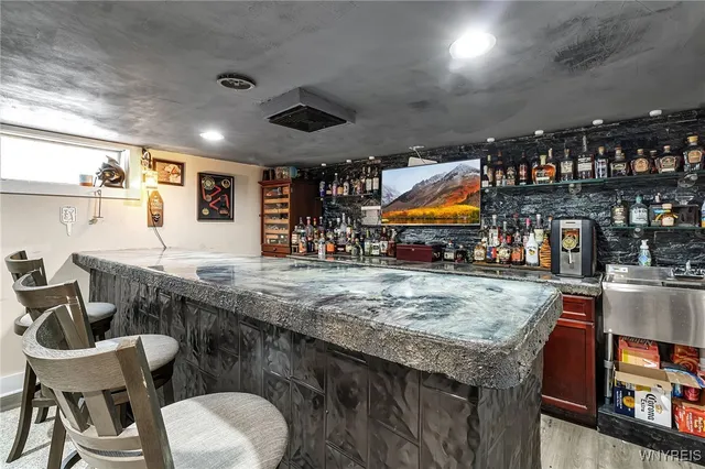 $259,900 | 203 Lydia Lane, Cheektowaga, NY 14225