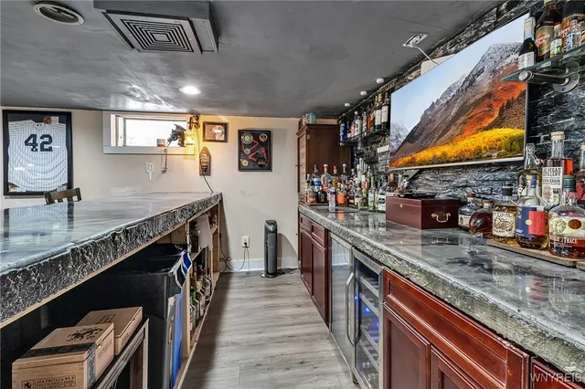 $259,900 | 203 Lydia Lane, Cheektowaga, NY 14225