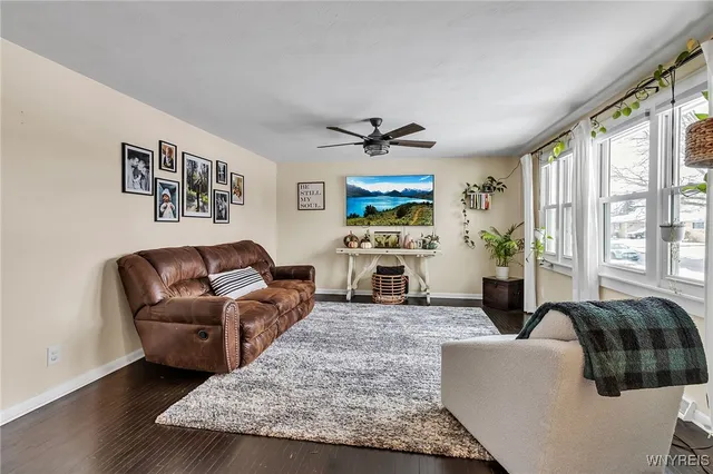 $259,900 | 203 Lydia Lane, Cheektowaga, NY 14225