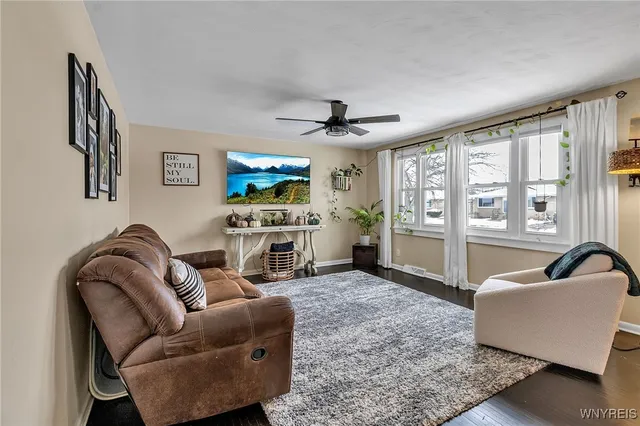 $259,900 | 203 Lydia Lane, Cheektowaga, NY 14225