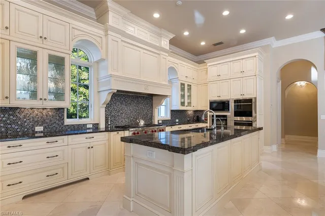$5,195,000 | 29090 Teramo Way, Naples, FL 34110