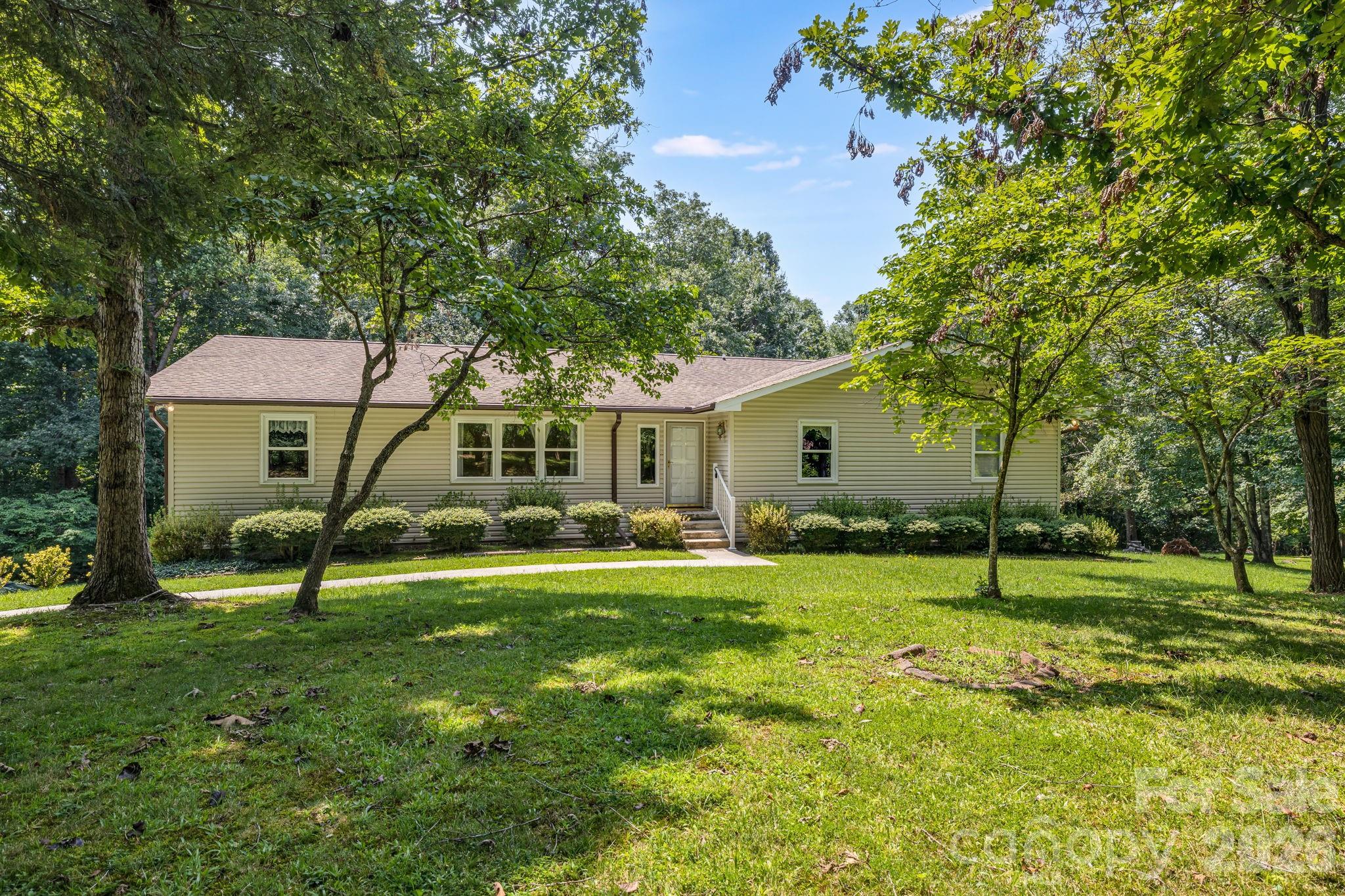 11 East Ridgeway Road Weaverville, NC 28787 - Photo 1 of 48 Gallery Image 1