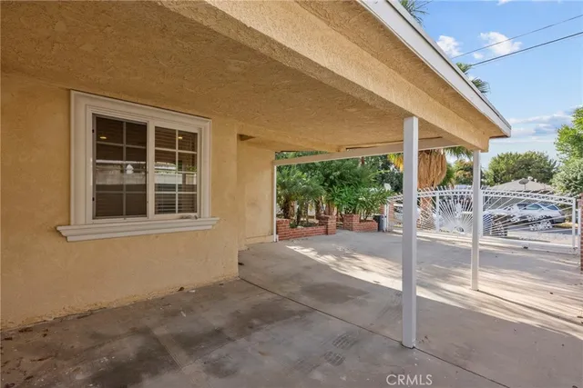 $4,000 | 18621 Bryant Street, Northridge, CA 91324