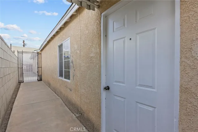 $4,000 | 18621 Bryant Street, Northridge, CA 91324