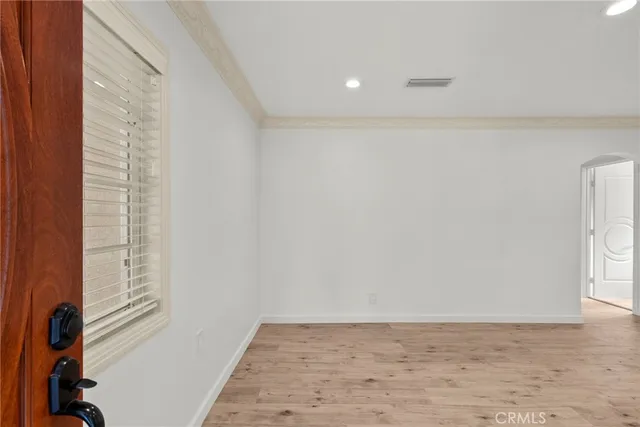 $4,000 | 18621 Bryant Street, Northridge, CA 91324