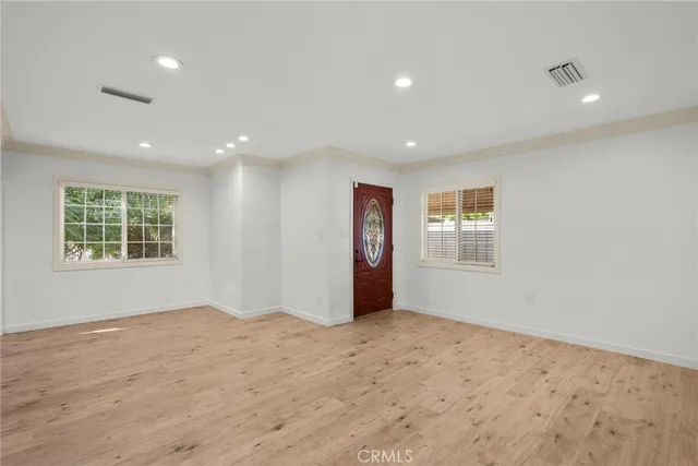 $4,000 | 18621 Bryant Street, Northridge, CA 91324