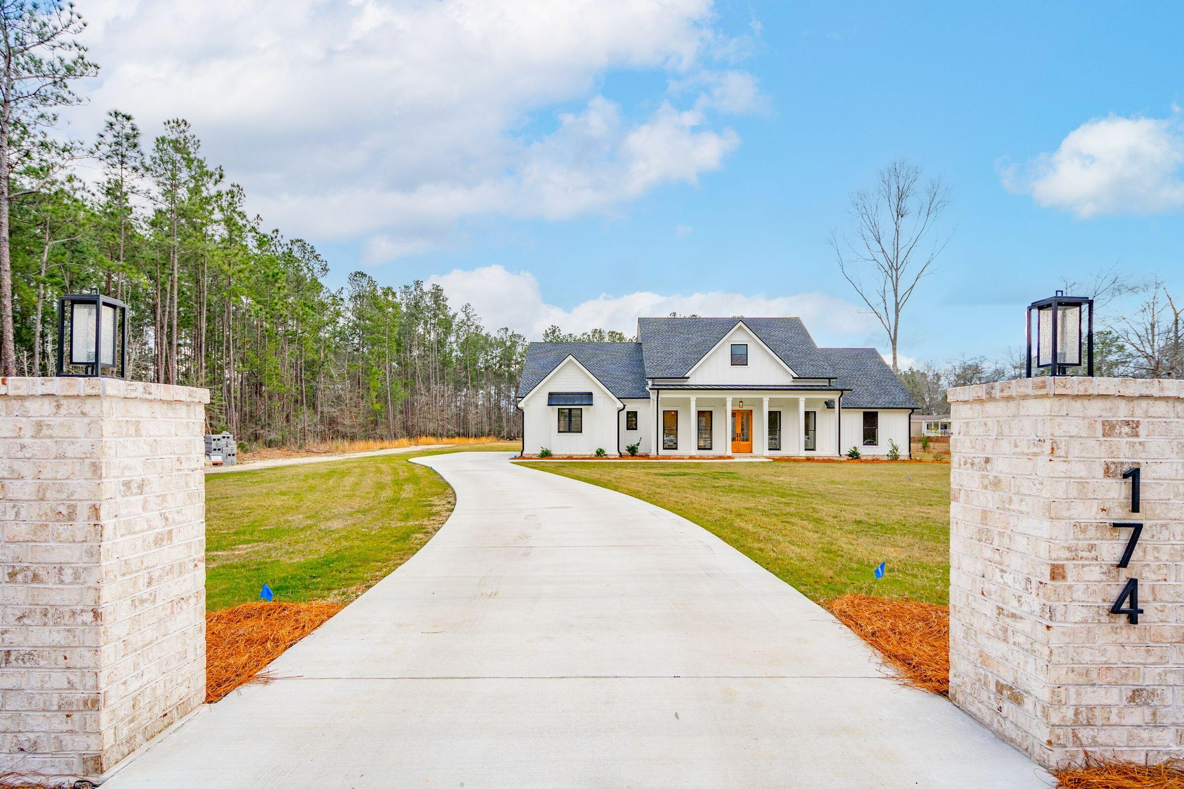 174 Cheyenne Road Summerville, SC 29483 - Photo 2 of 77 174CheyenneRd-KeenEyeMarketing-079