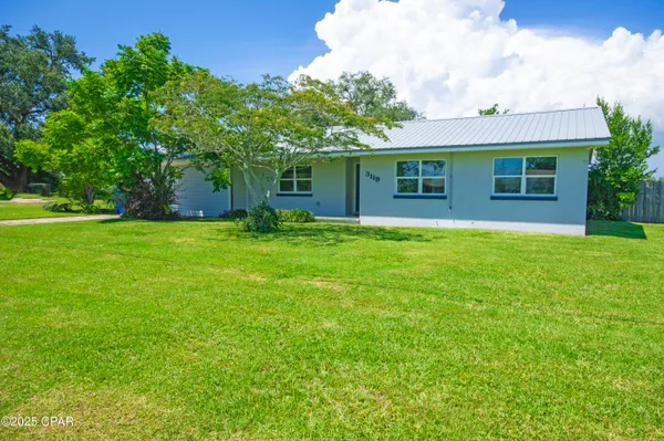 $2,300 | 3119 West 23rd Court, Panama City, FL 32405