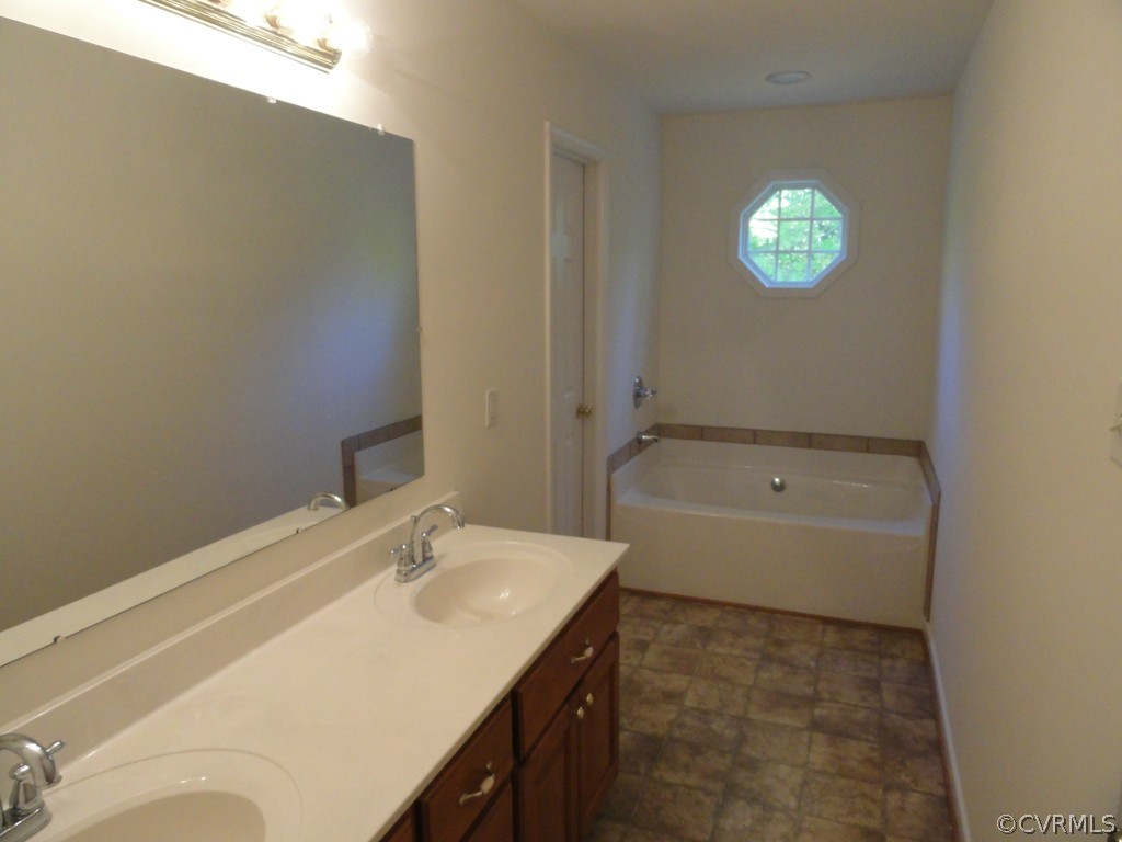 18930 Halifax Road Carson, VA 23830 - Photo 12 of 24 Gallery Image 12
