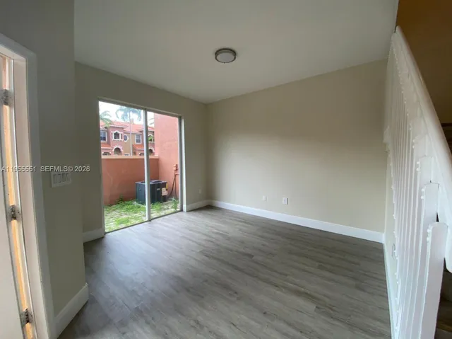 $2,700 | 611 Southwest 107th Avenue, Unit 1702, Pembroke Pines, FL 33025