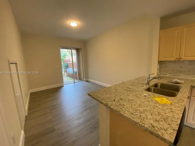 $2,700 | 611 Southwest 107th Avenue, Unit 1702, Pembroke Pines, FL 33025