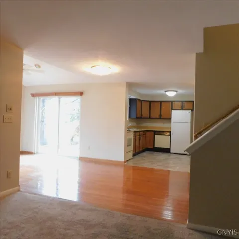 $1,800 | 8525 Sextant Drive, Clay, NY 13027