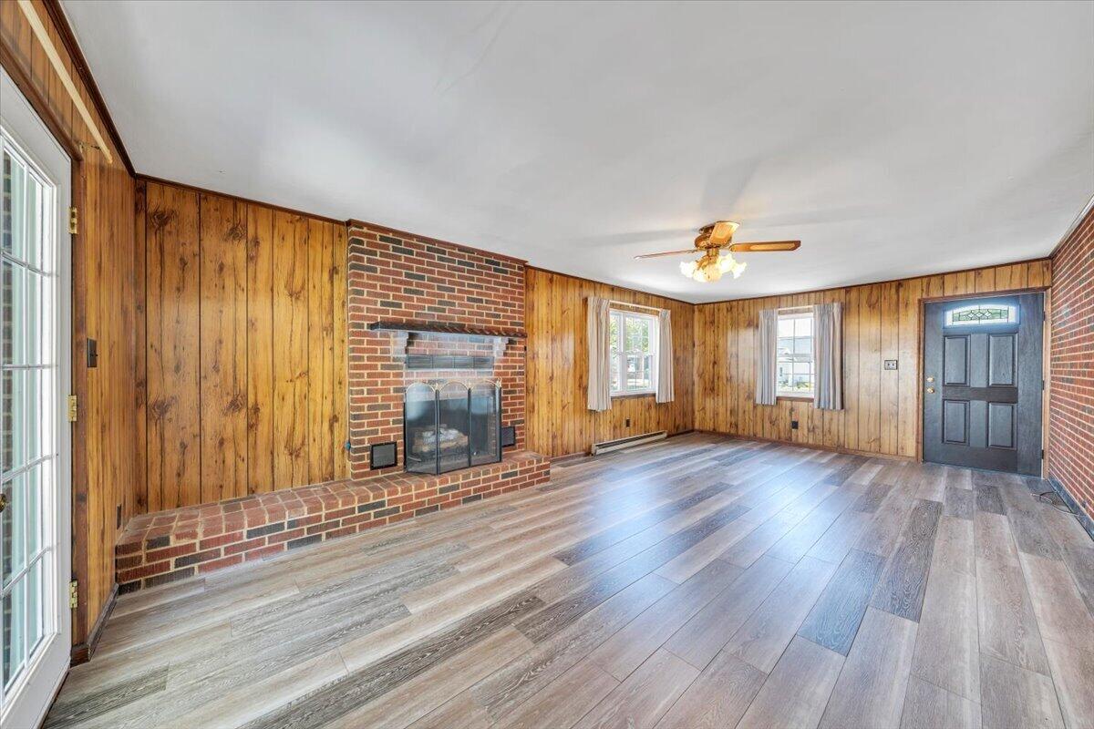 413 Decatur Circle Salem, VA 24153 - Photo 15 of 37 15-MIB05862