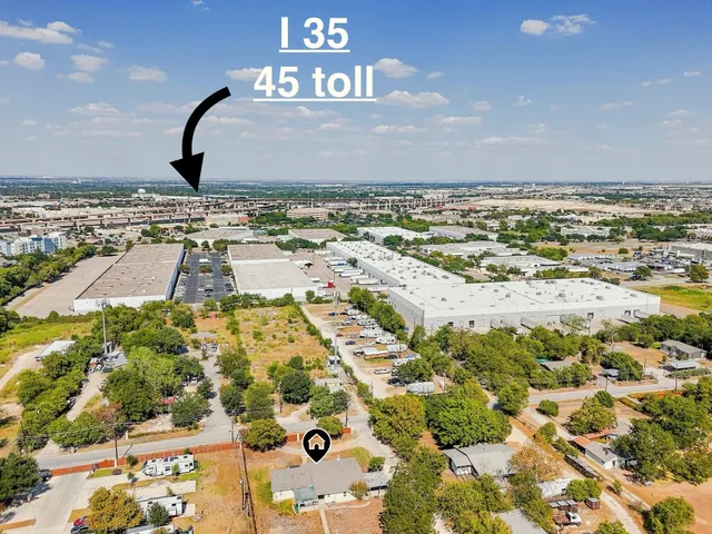 a view of an ocean view