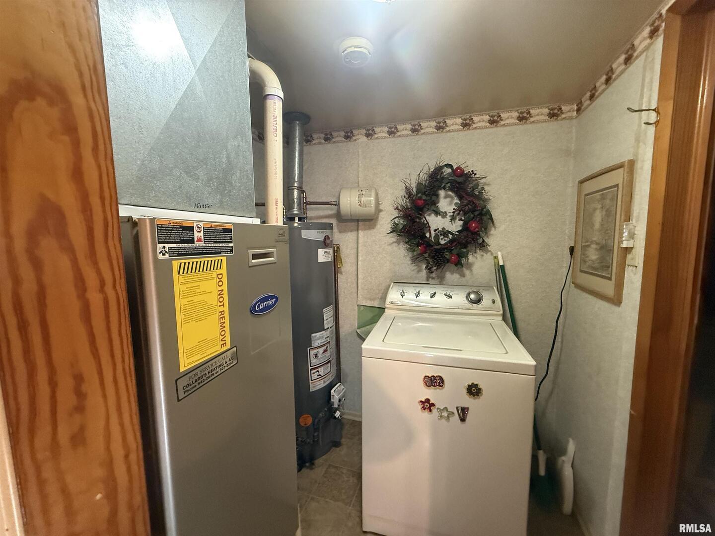 401 North 23rd Street Herrin, IL 62948 - Photo 15 of 23 a view of bathroom