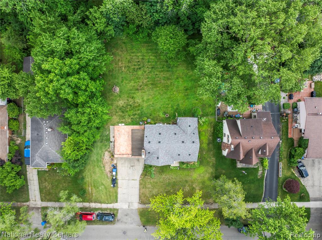 77 Exmoor Road Waterford, MI 48328 - Photo 19 of 33