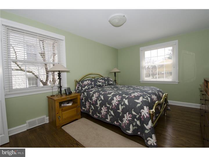 24 Llandillo Road Havertown, PA 19083 - Photo 11 of 25 Gallery Image 11