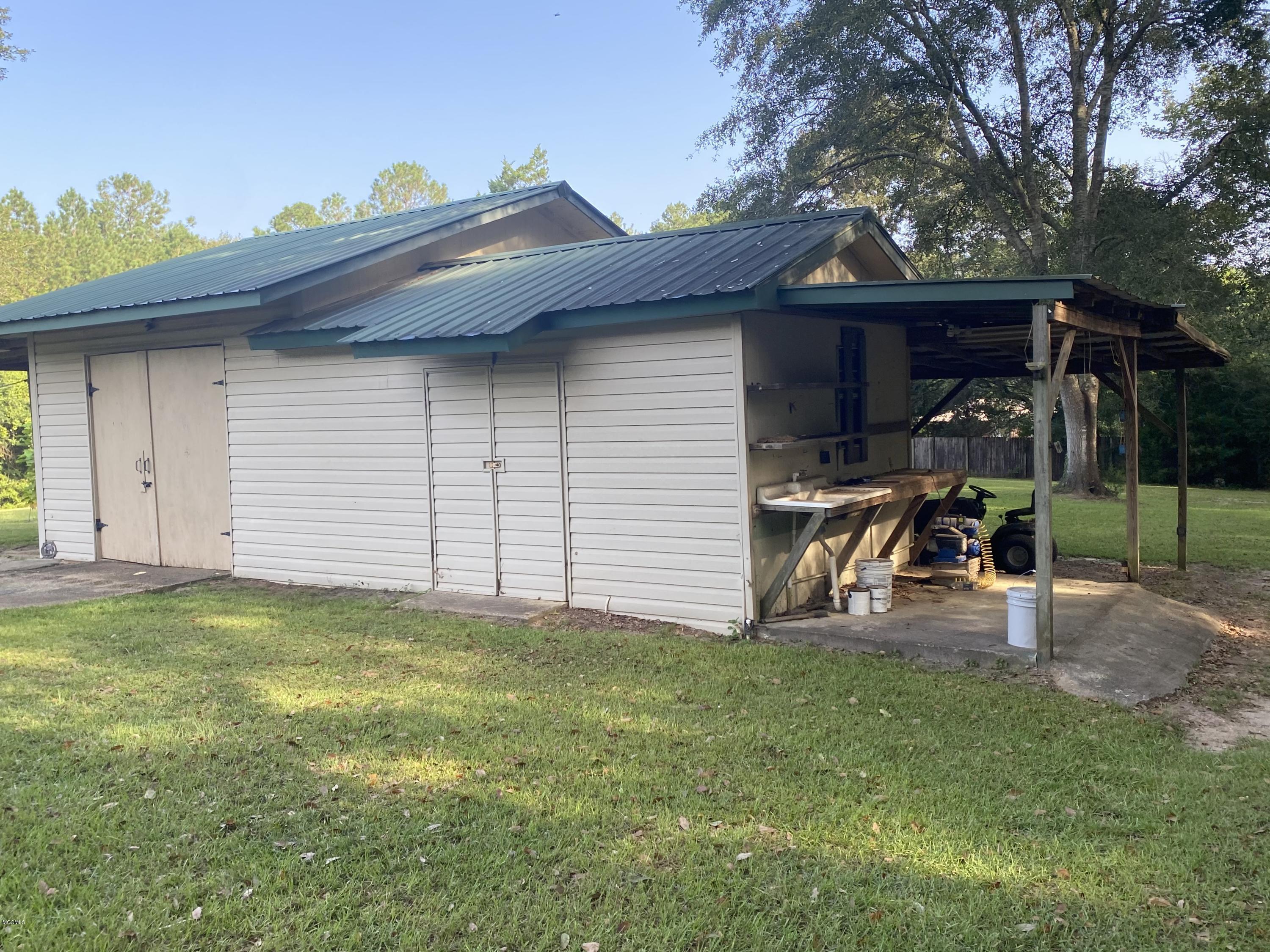 185 Cooper Road Lucedale, MS 39452 - Photo 22 of 32 7454488C-69BA-4DEA-9140-14C1EF9298B2