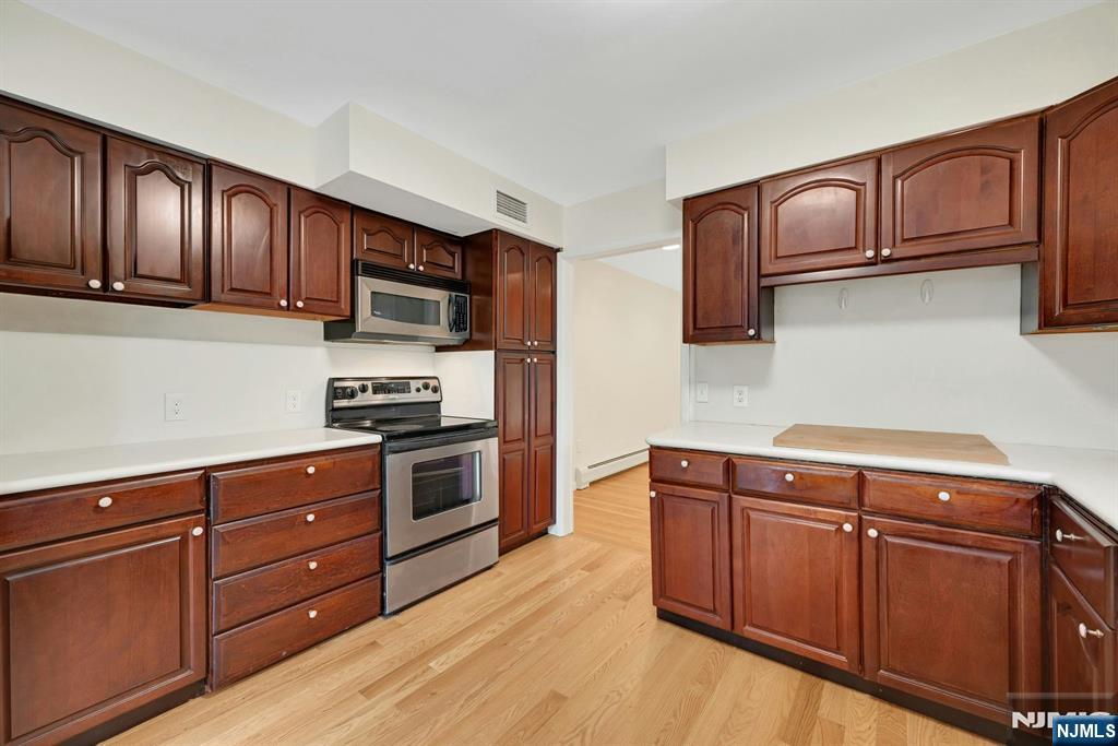 26 Alpine Drive Wayne, NJ 07470 - Photo 8 of 45