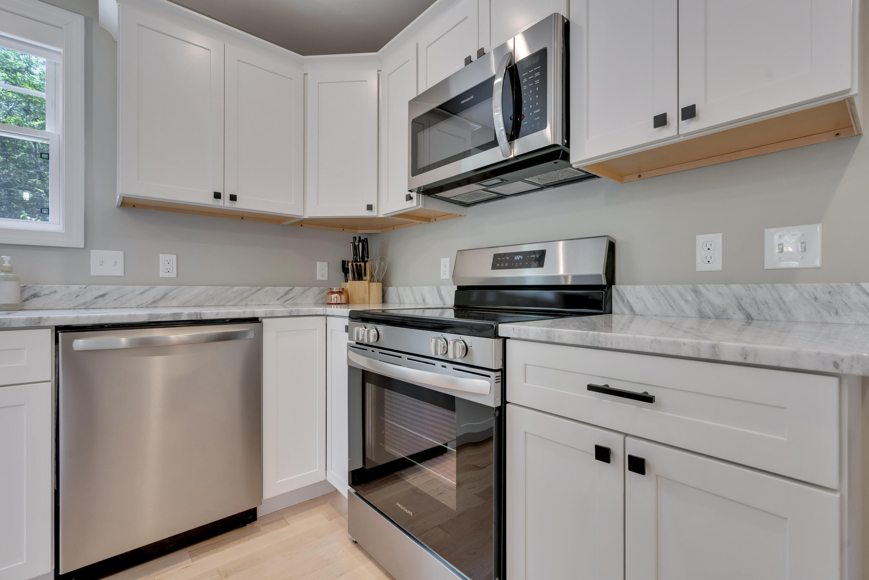 95 Rolling Brook Road Raymond, ME 04071 - Photo 7 of 23 _DSC2084