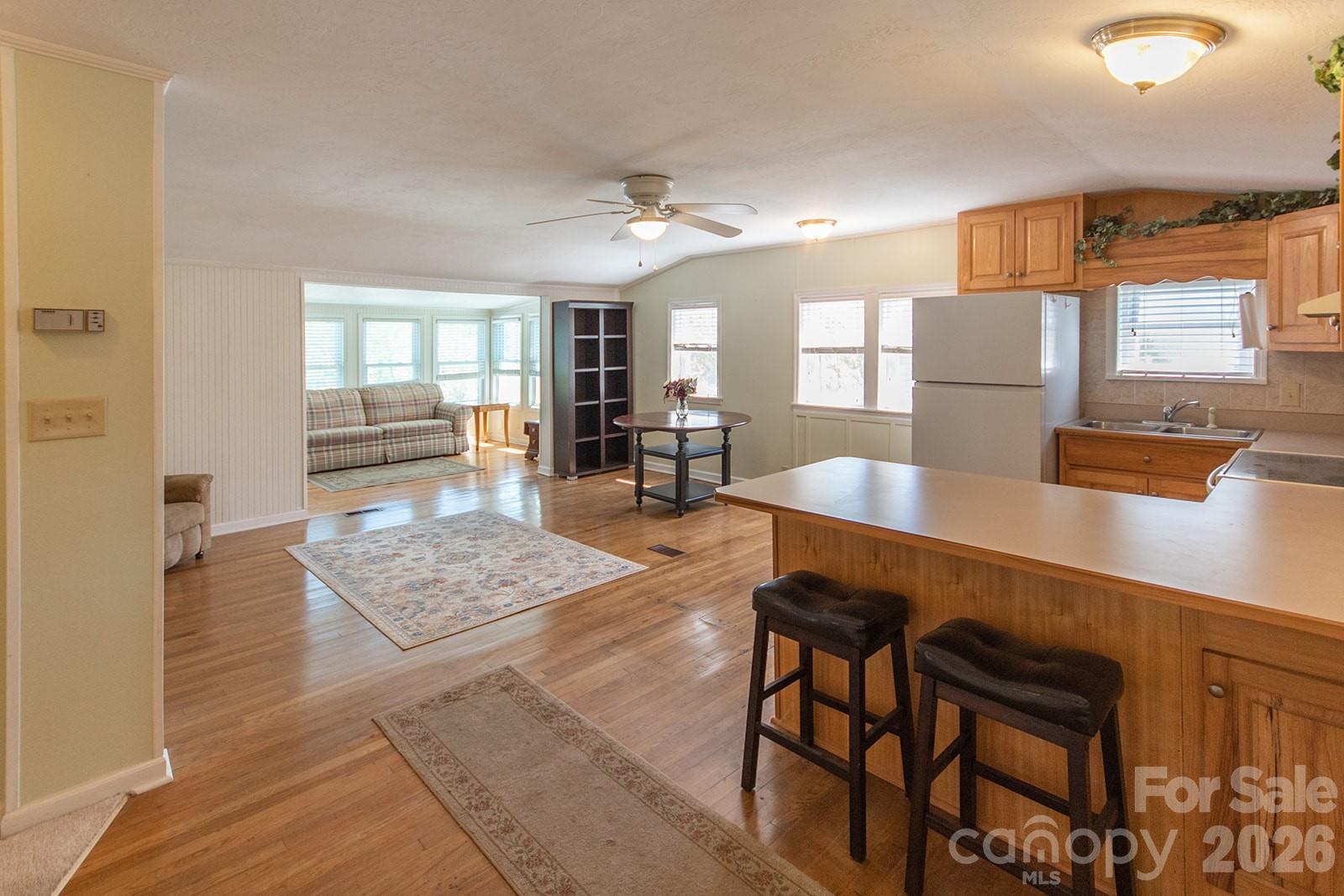 59 South Front Street Franklin, NC 28734 - Photo 3 of 40