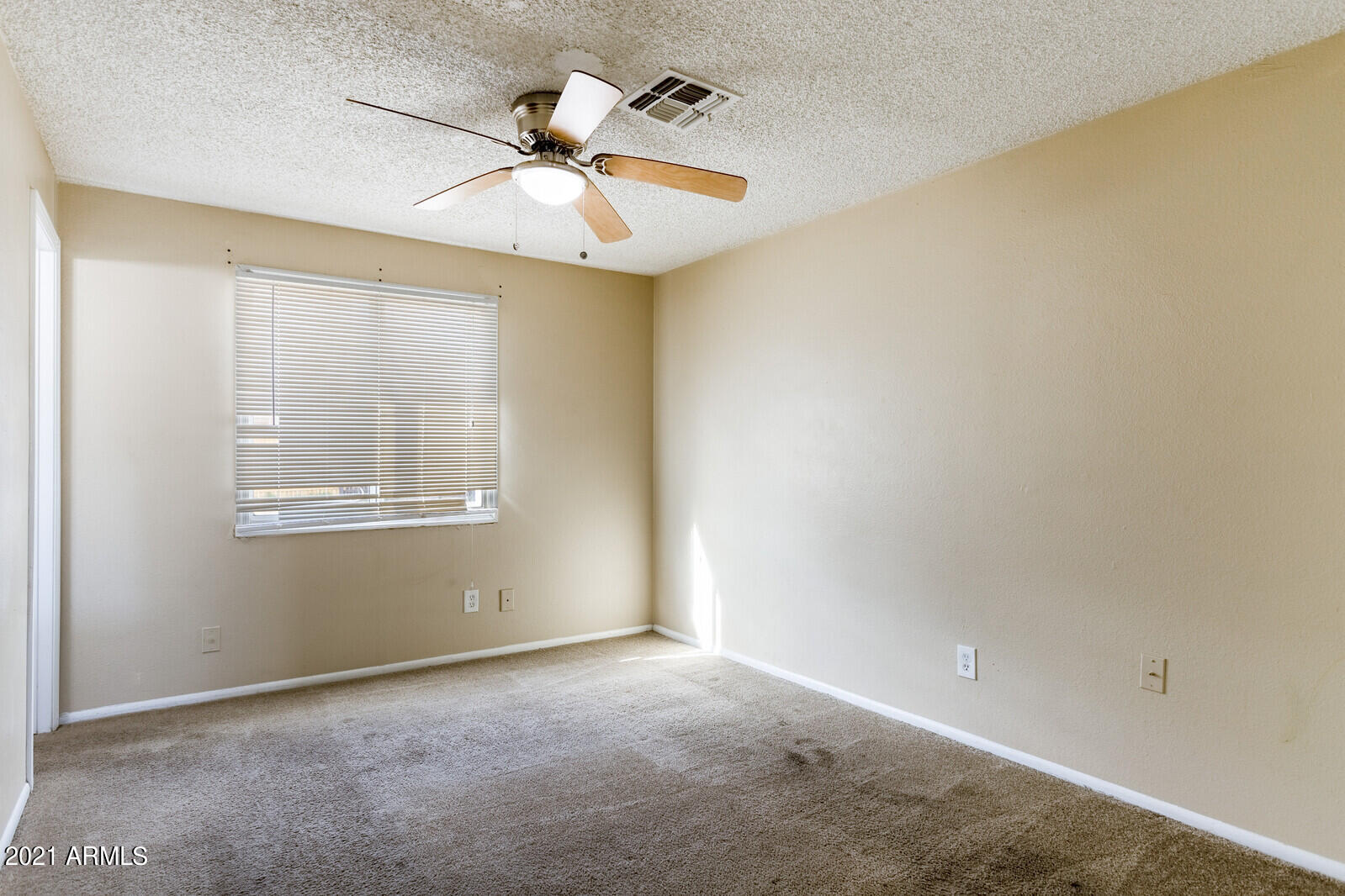 6902 West Coronado Road Phoenix, AZ 85035 - Photo 16 of 23 18_6902_W_Coronado_Rd__18_mls