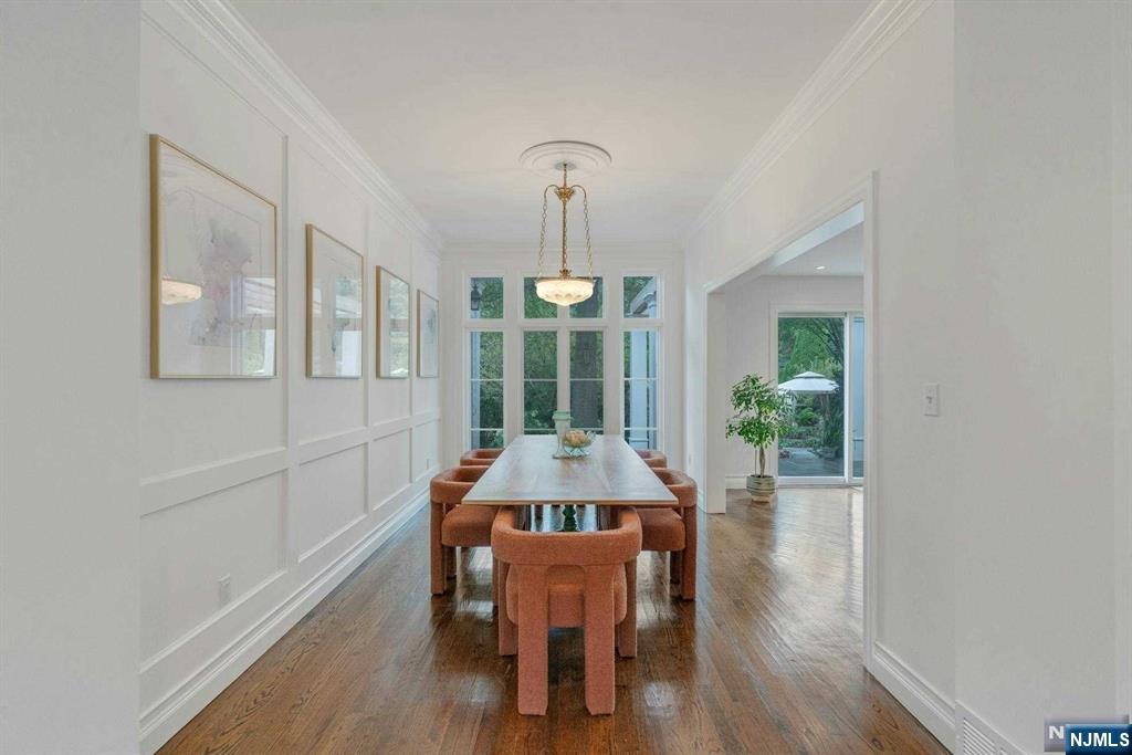 1091 Franklin Lake Road Franklin Lakes, NJ 07417 - Photo 11 of 43