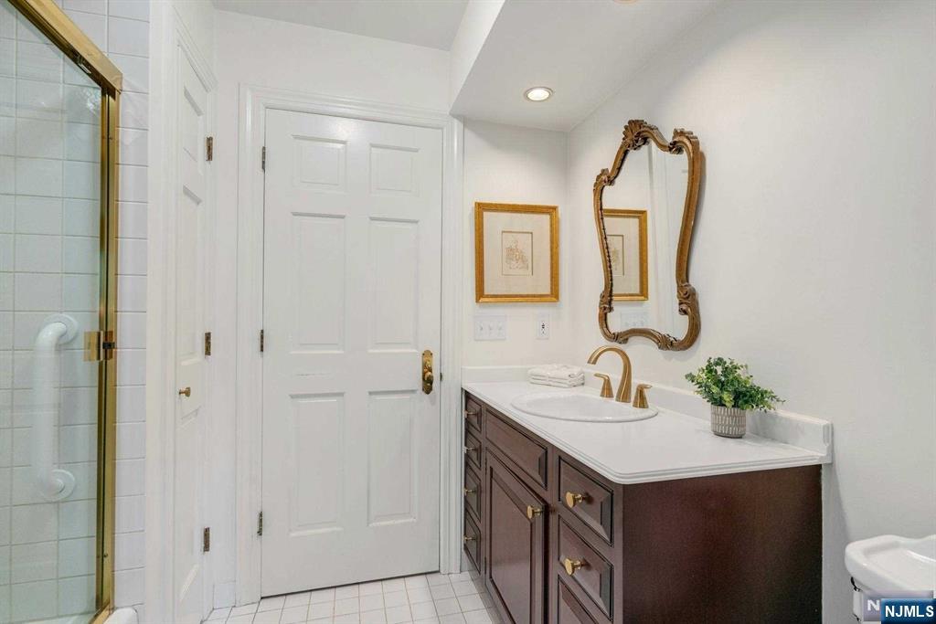 1091 Franklin Lake Road Franklin Lakes, NJ 07417 - Photo 21 of 43